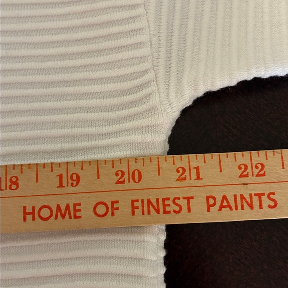 Aerie Women's White Ribbed Half Zip Sweater - Picture 10 of 11